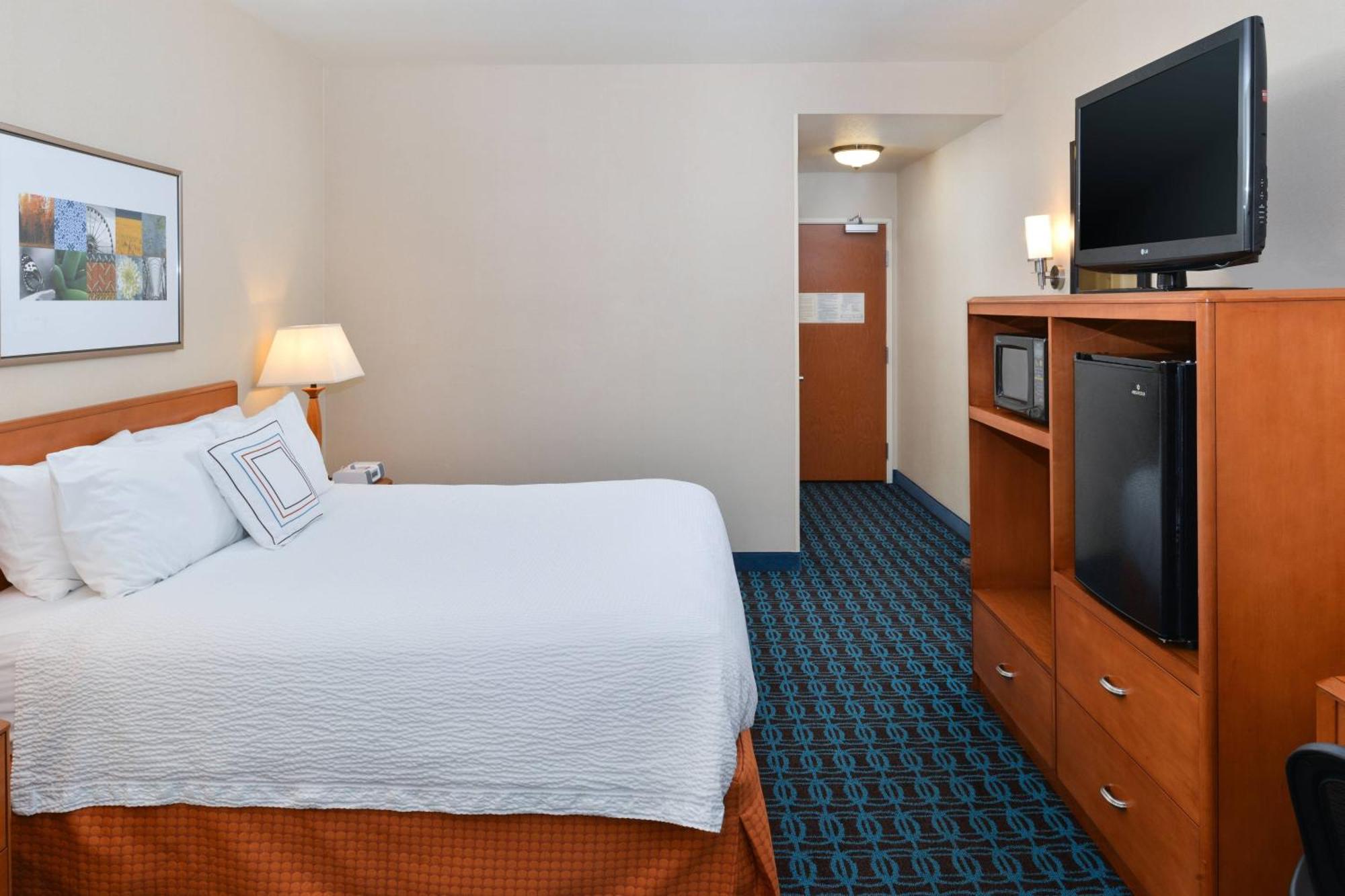 Fairfield Inn And Suites By Marriott Elk Grove Exterior photo